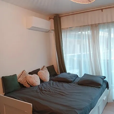 דירה Bel Appartement, Climatisation, Internet, Terrasse
